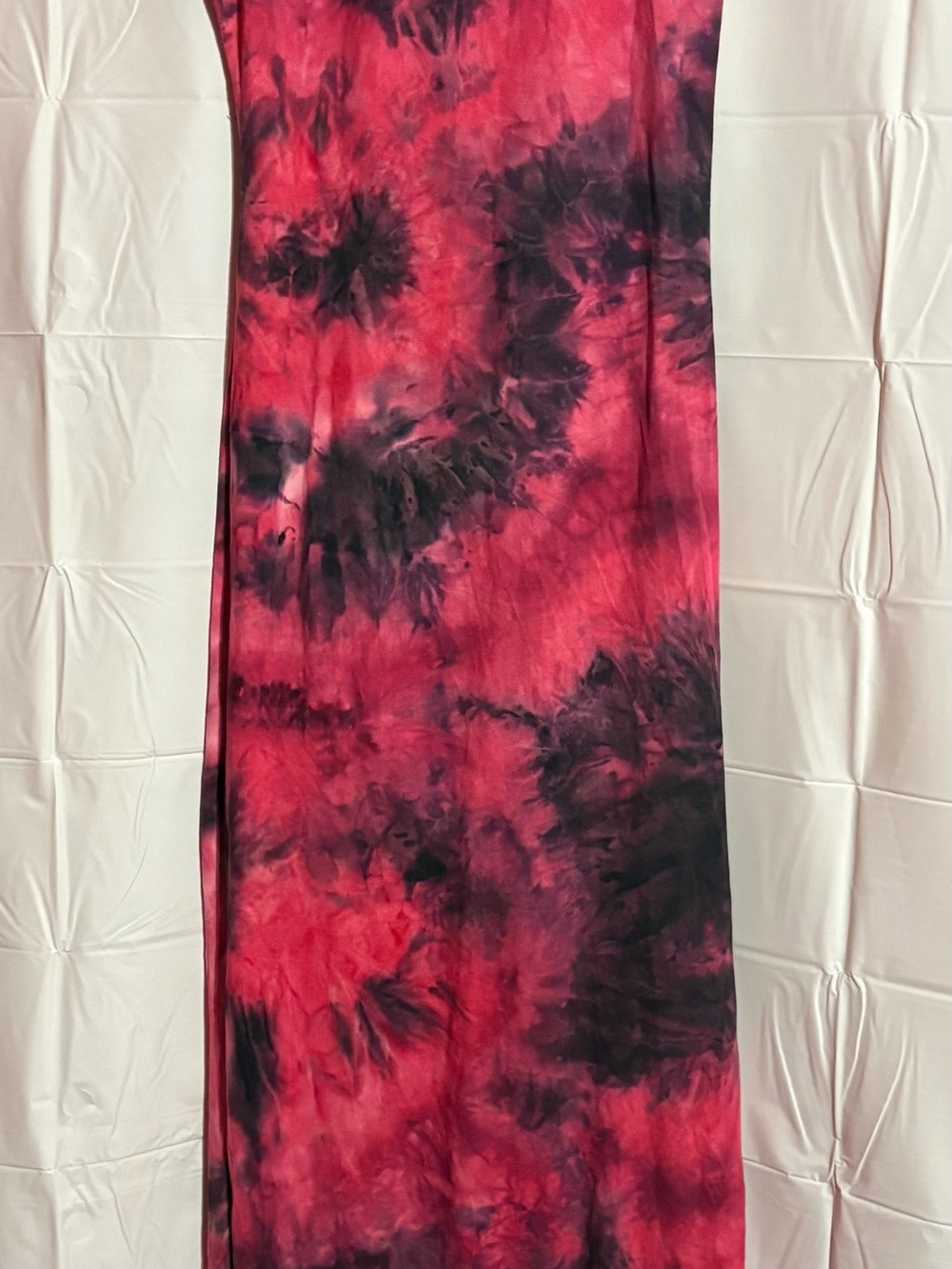 Discreet Red and Black Tie-Dye Maxi Skirt